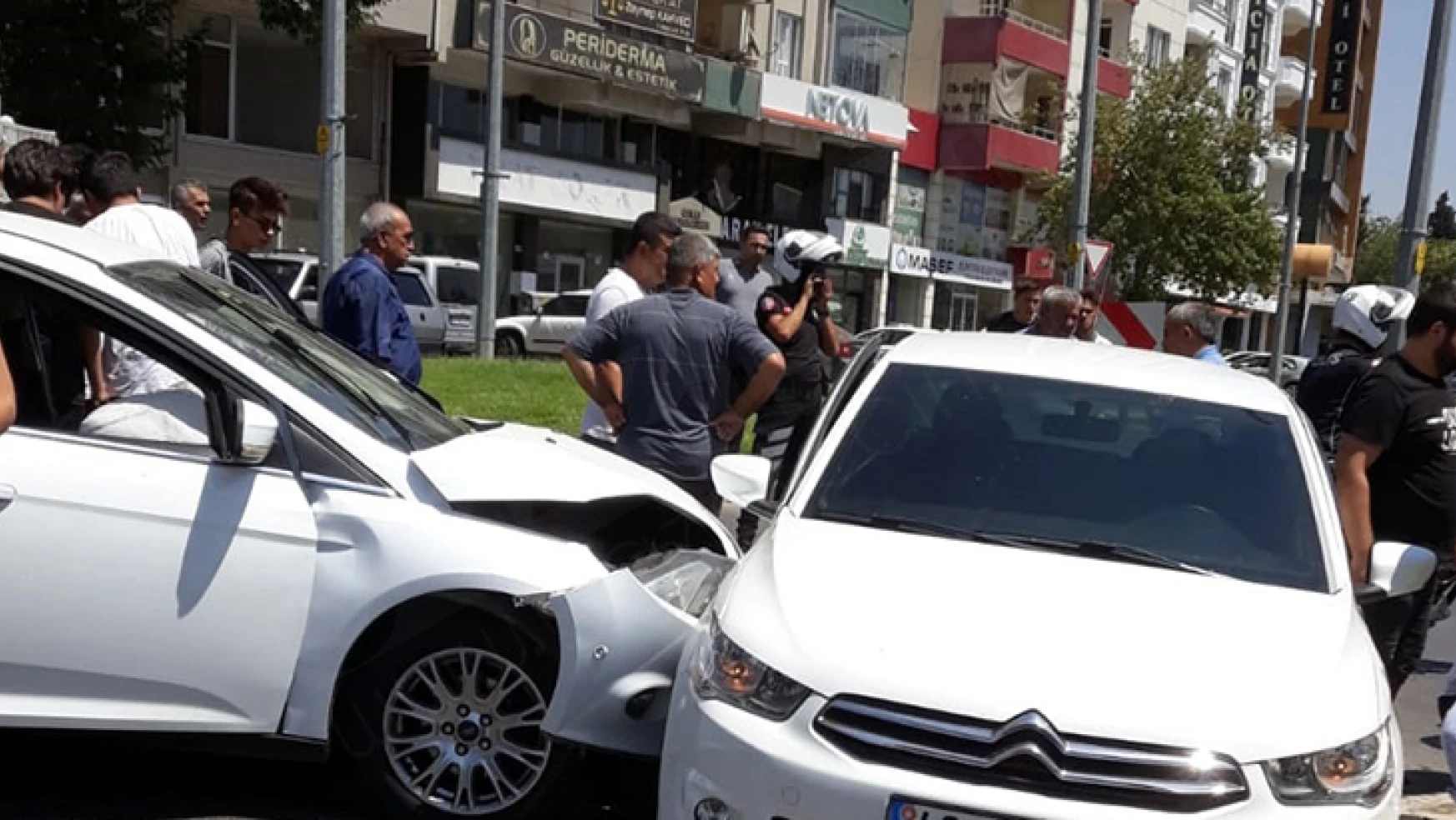 Kahramanmaraş'ta feci kaza: 3'ü çocuk 8 kişi yaralandı