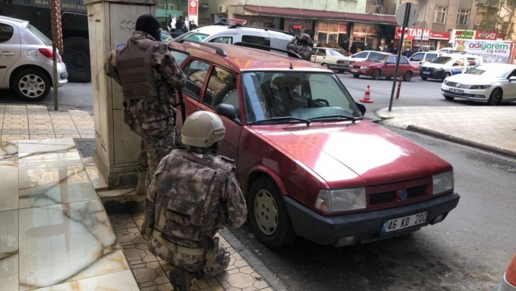 Kahramanmaraş'ta ihbara giden polise silahlı saldırı: 2 polis yaralı