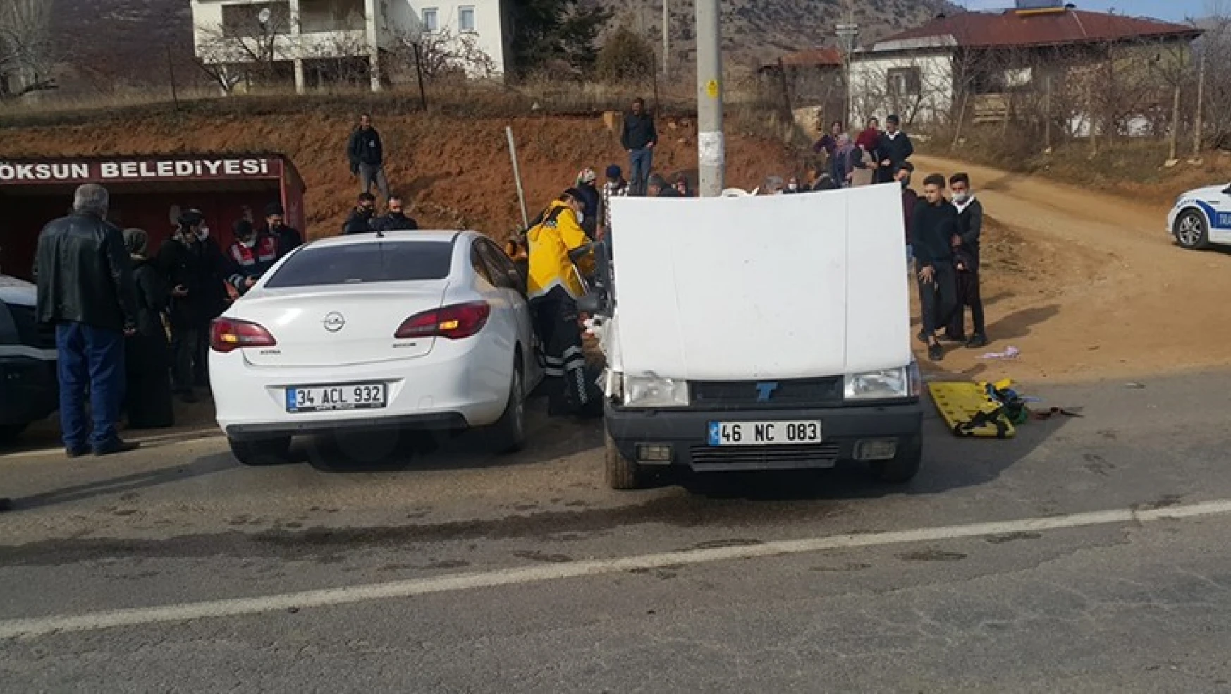Kahramanmaraş'ta iki otomobil çarpıştı: 9 yaralı