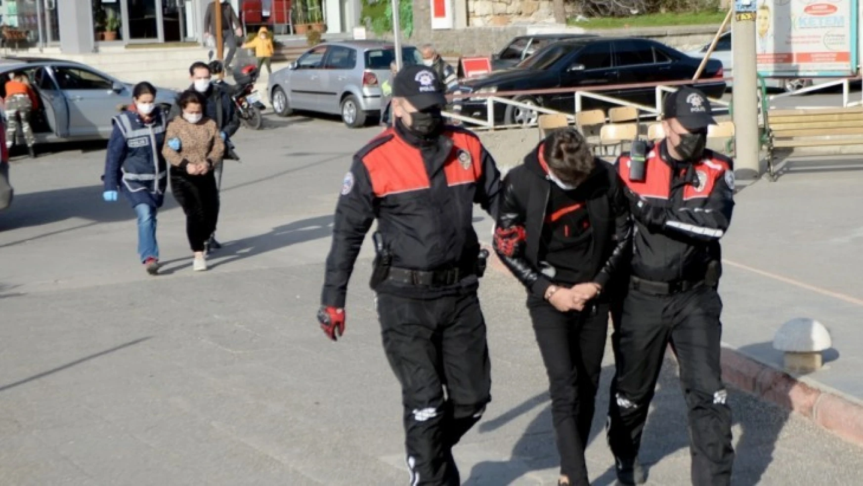 Kahramanmaraş'ta otomobil hırsızı 2 kişi tutuklandı
