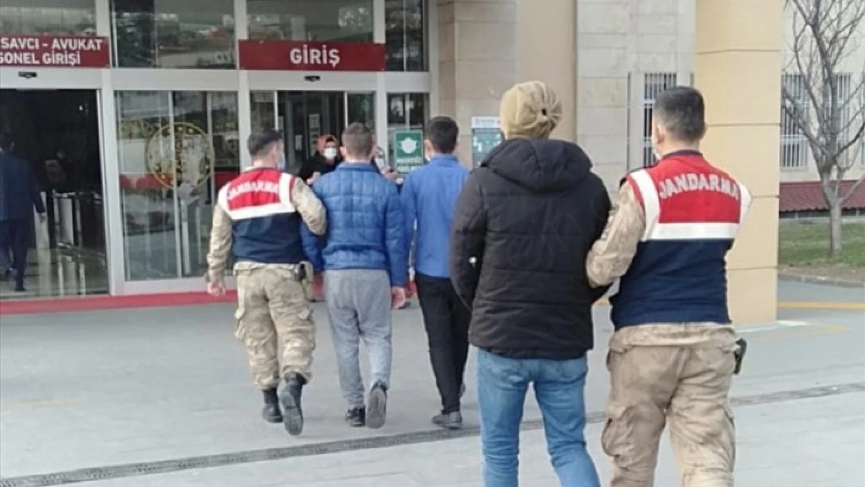Kahramanmaraş'ta silahlı gasp ve yaralamadan 2 kişi tutuklandı