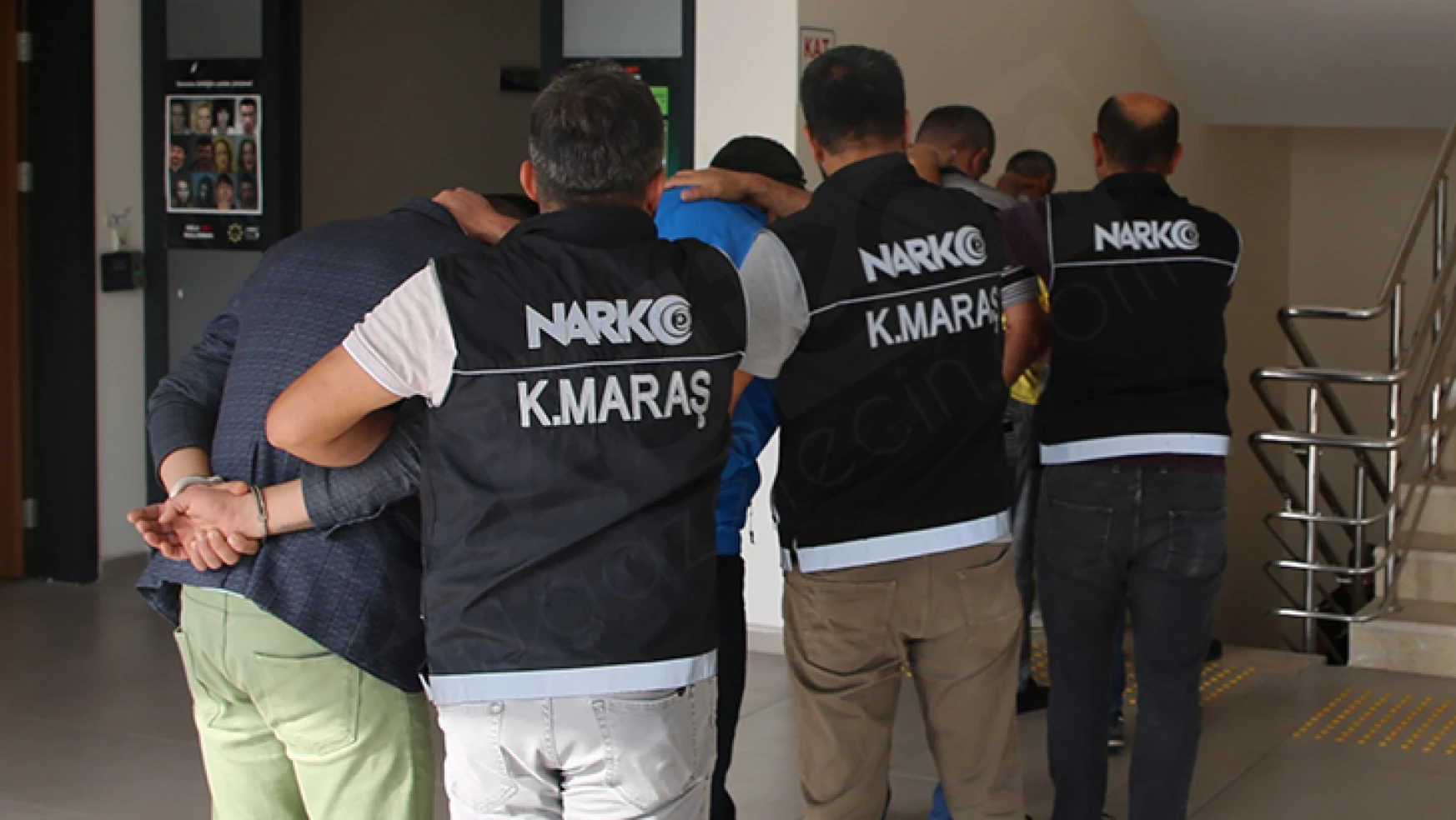 Kahramanmaraş'ta uyuşturucu satıcılarına şafak operasyonu