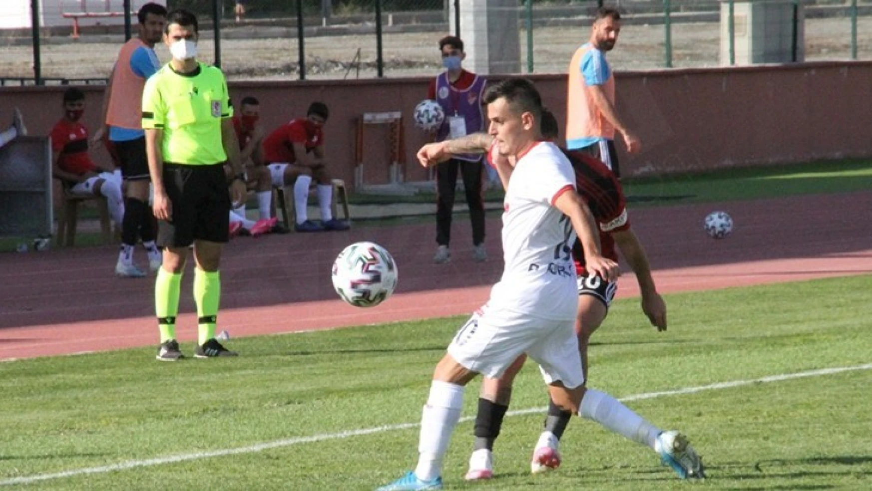 Kahramanmaraşspor, Burak Göksel'in golleriyle 3 puanı aldı