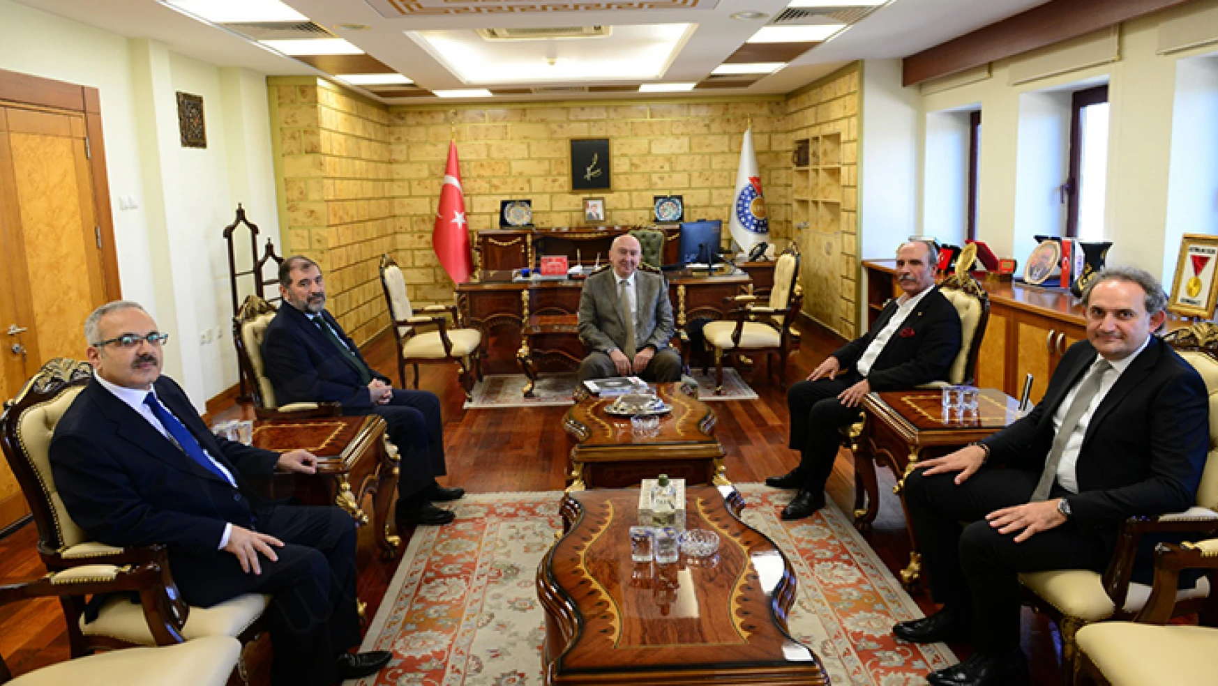 KMTSO Başkanı Balcıoğlu'ndan Rektör Yasım'a ziyaret