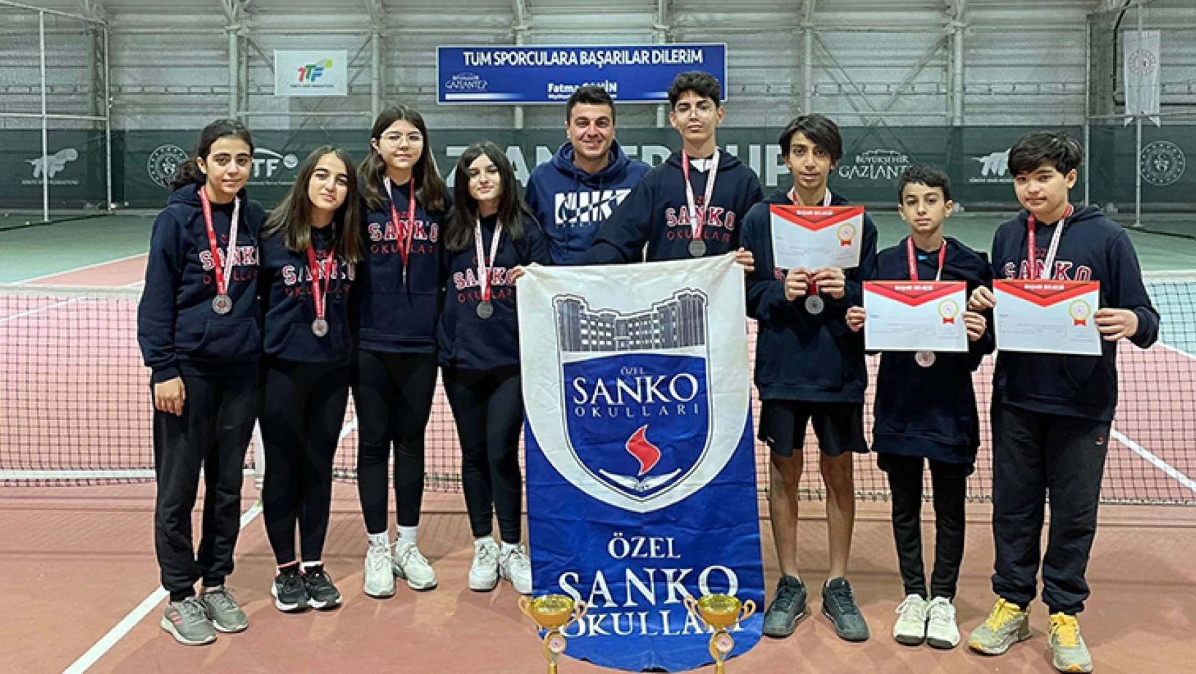 Okul Sporları Kort Tenisi Müsabakasının 2'ncisi SANKO Okulları