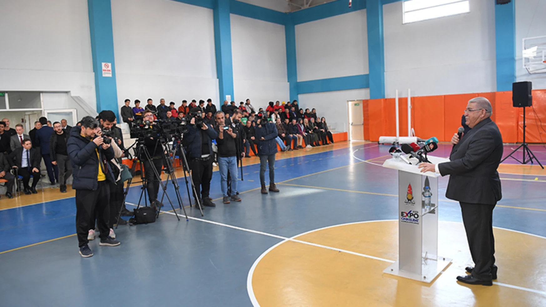 Onikişubat'tan 40 Amatör spor kulübünden 1000 sporcuya yardım