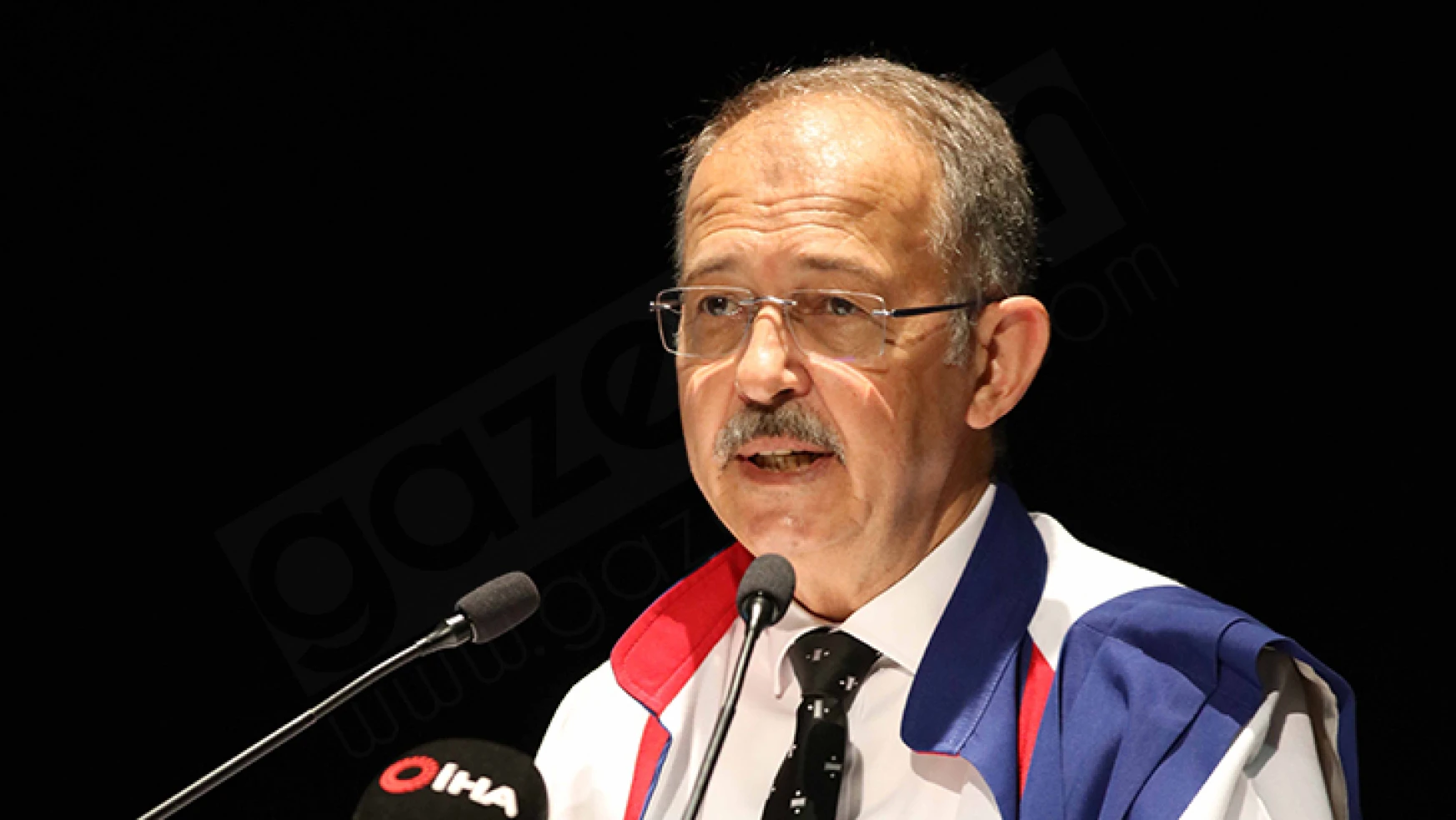 Prof. Dr. Dağlı: Hekimlik, çok büyük sorumluluk ve özveri gerektiren kutsal bir meslektir