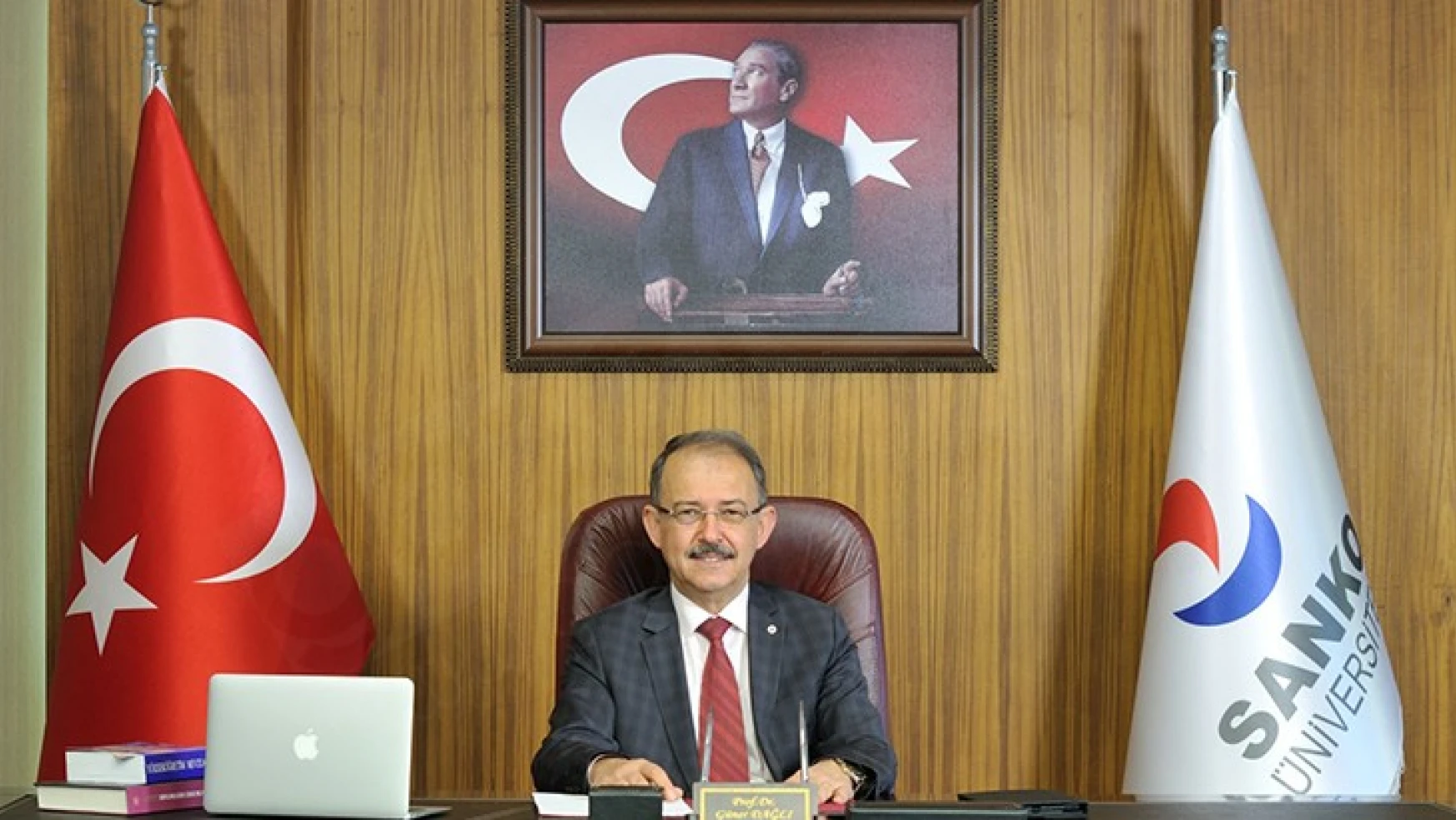 Prof. Dr. Güner Dağlı: Zaferle sonuçlanan milli mücadelemiz, Cumhuriyet'le taçlandırılmıştır