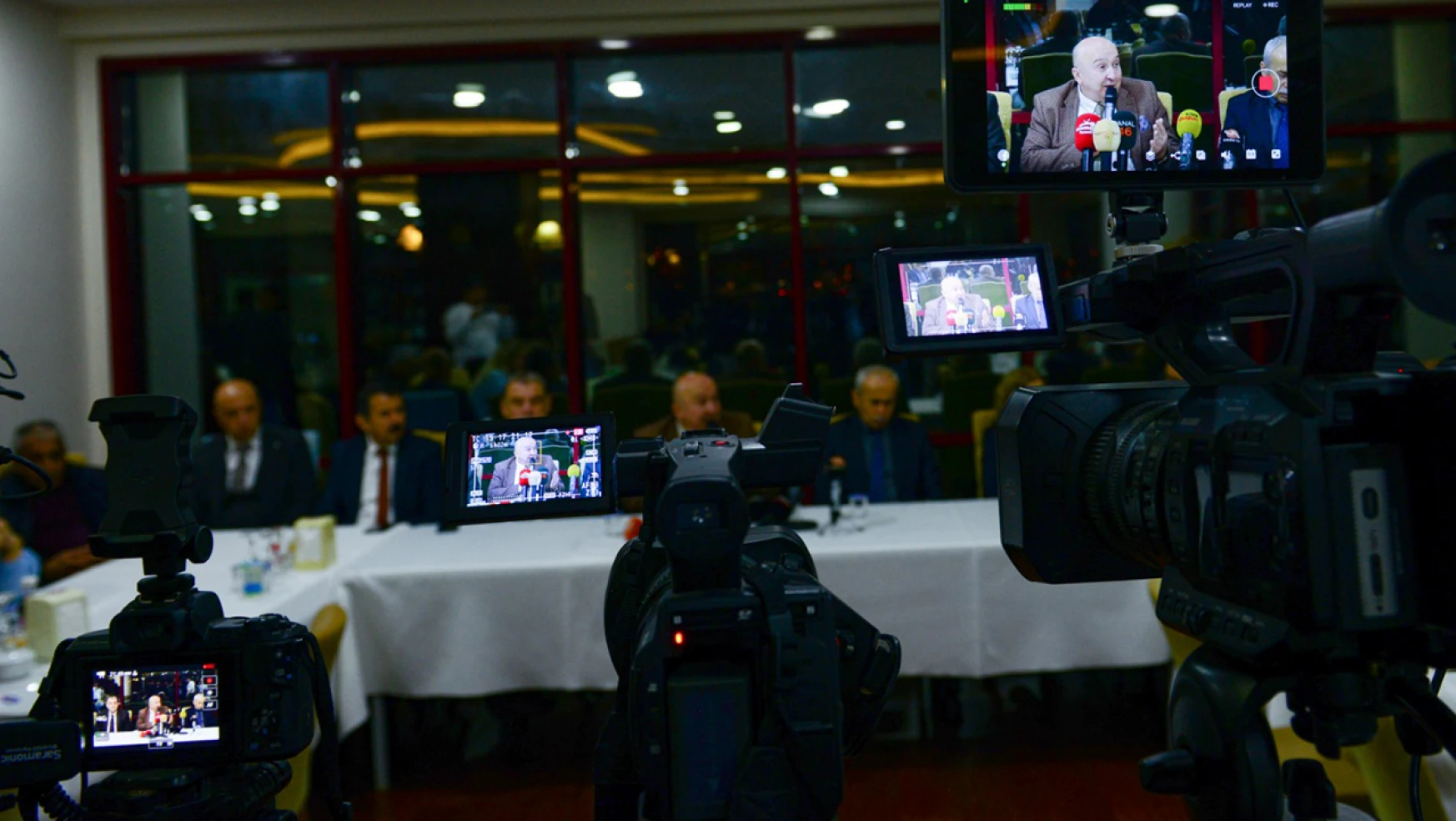 Rektör Yasım, Kahramanmaraş'ta görev yapan basın temsilcilerini ağırladı