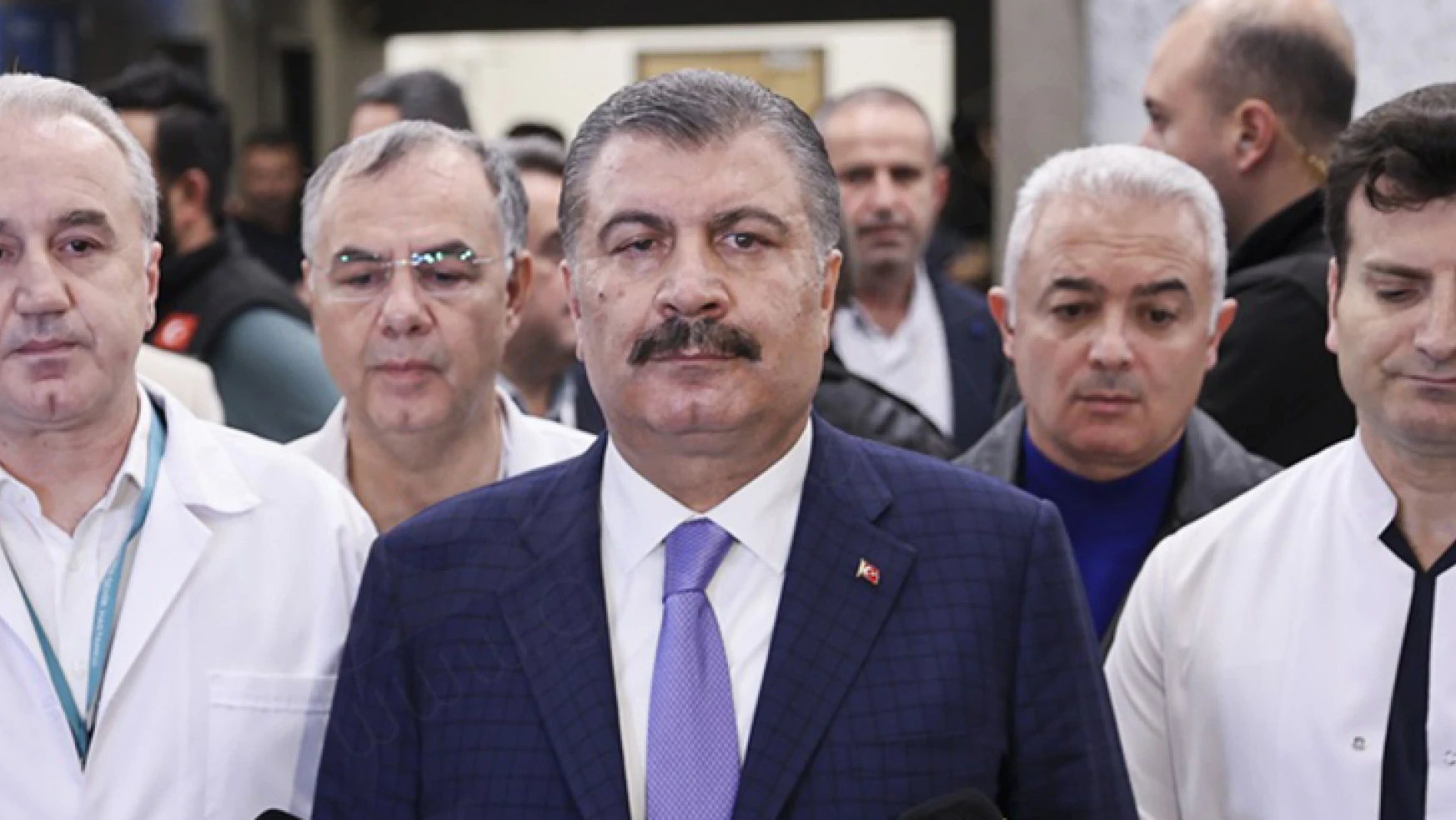 Sağlık Bakanı Koca, İstanbul'daki yaralı madencileri ziyaret etti