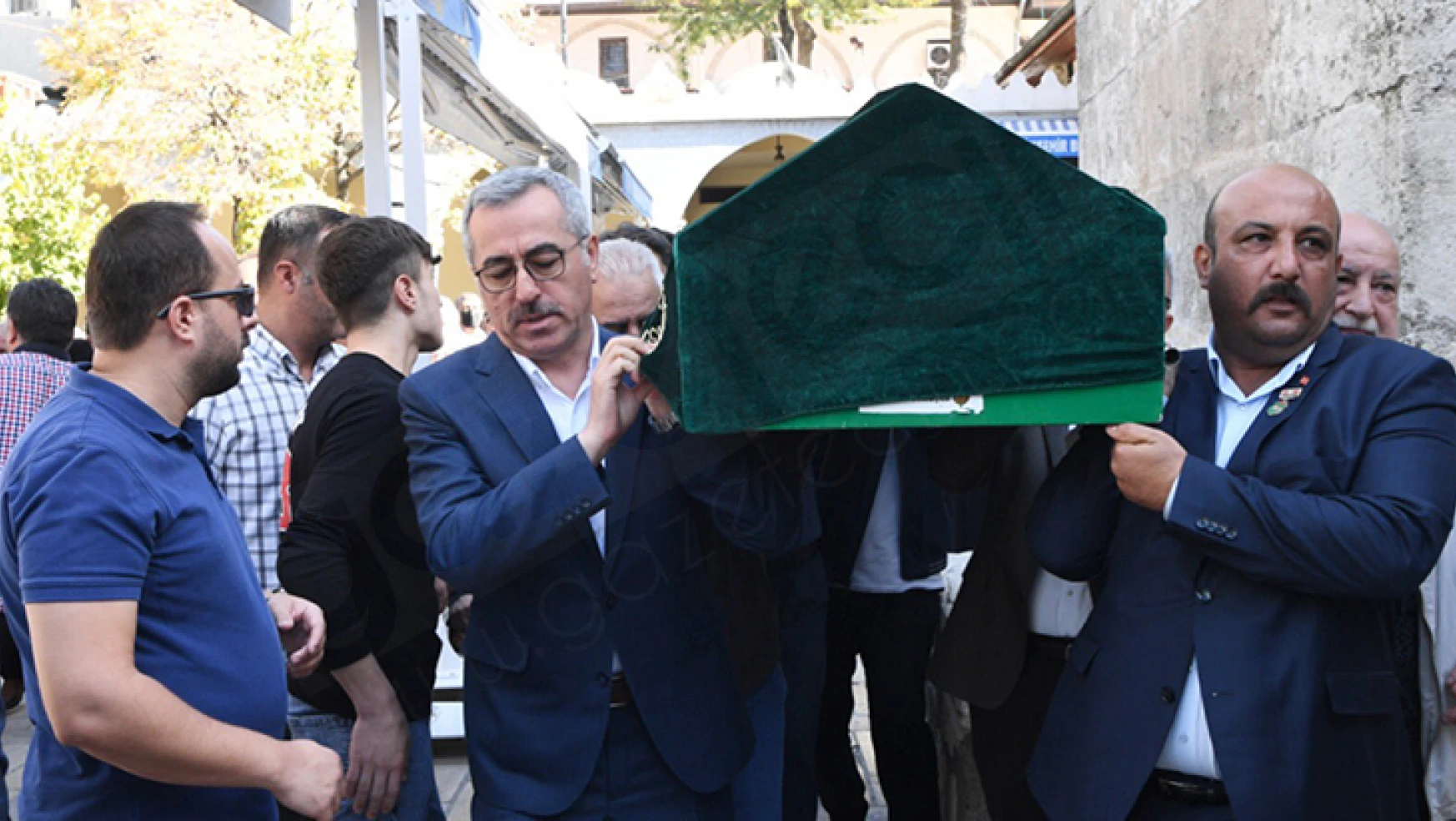 Şehit Ali Yardımcıoğlu'nun babası dualarla uğurlandı