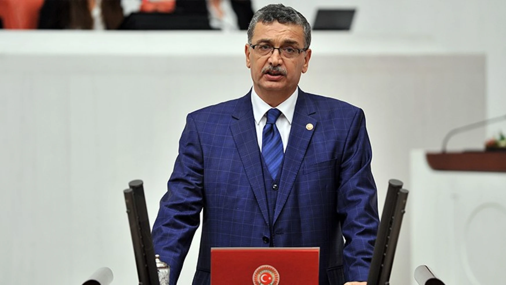 TBMM İçişleri Komisyon Başkanı Güvenç: Kobani olayları bir ülkeye savaş açmanın açık adıdır