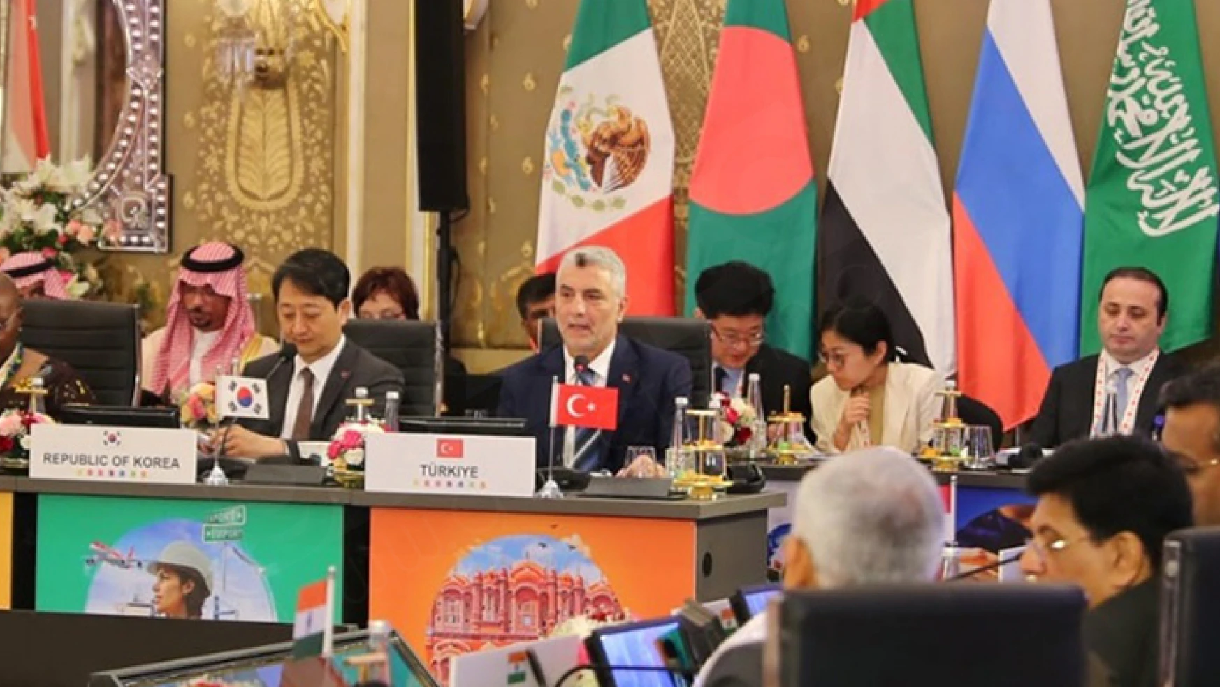 Ticaret Bakanı Bolat, G20 Ticaret ve Yatırım Bakanları Toplantısına katıldı