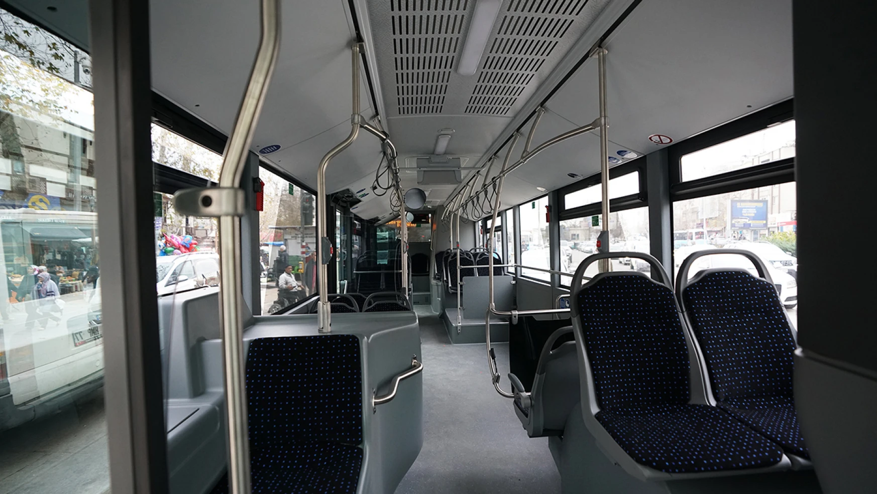 Toplu taşıma filosu, 10 hibrit otobüsle güçlendiriliyor