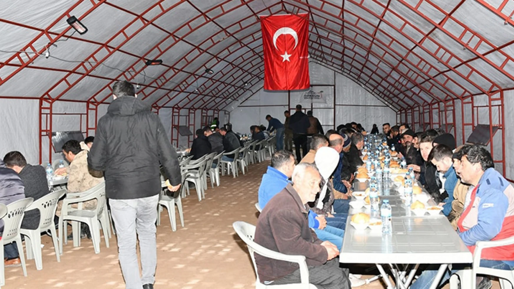 Tufanbeyli Belediyesi'nden Göksun'da vefalı iftar