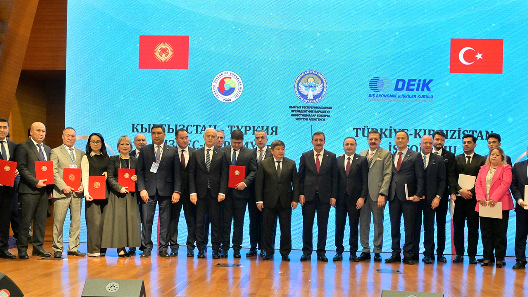 Türkiye-Kırgızistan İş Forumuna yoğun ilgi