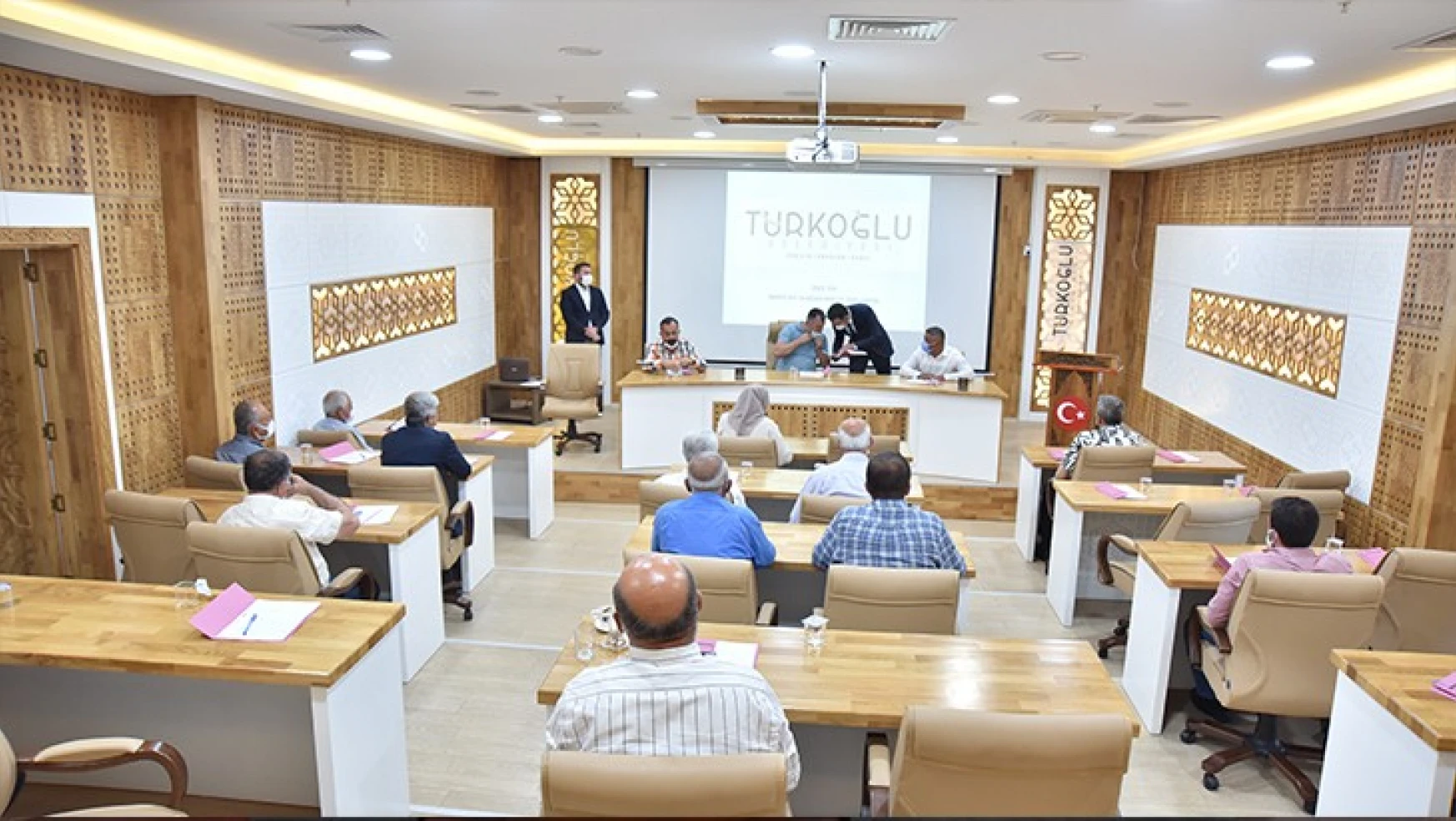 Türkoğlu Belediye Meclisinde Mescid-İ Aksa'daki Filistinliler için dualar edildi