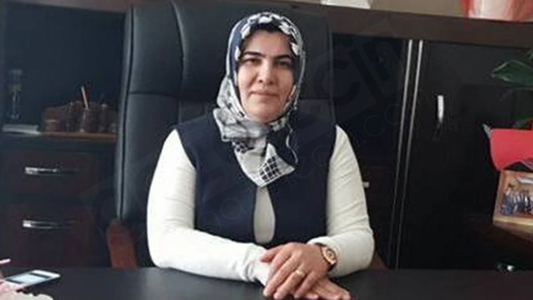 Türkoğlu İlçe Kadın Kolları Başkanı Kardaş, görevi bıraktı!