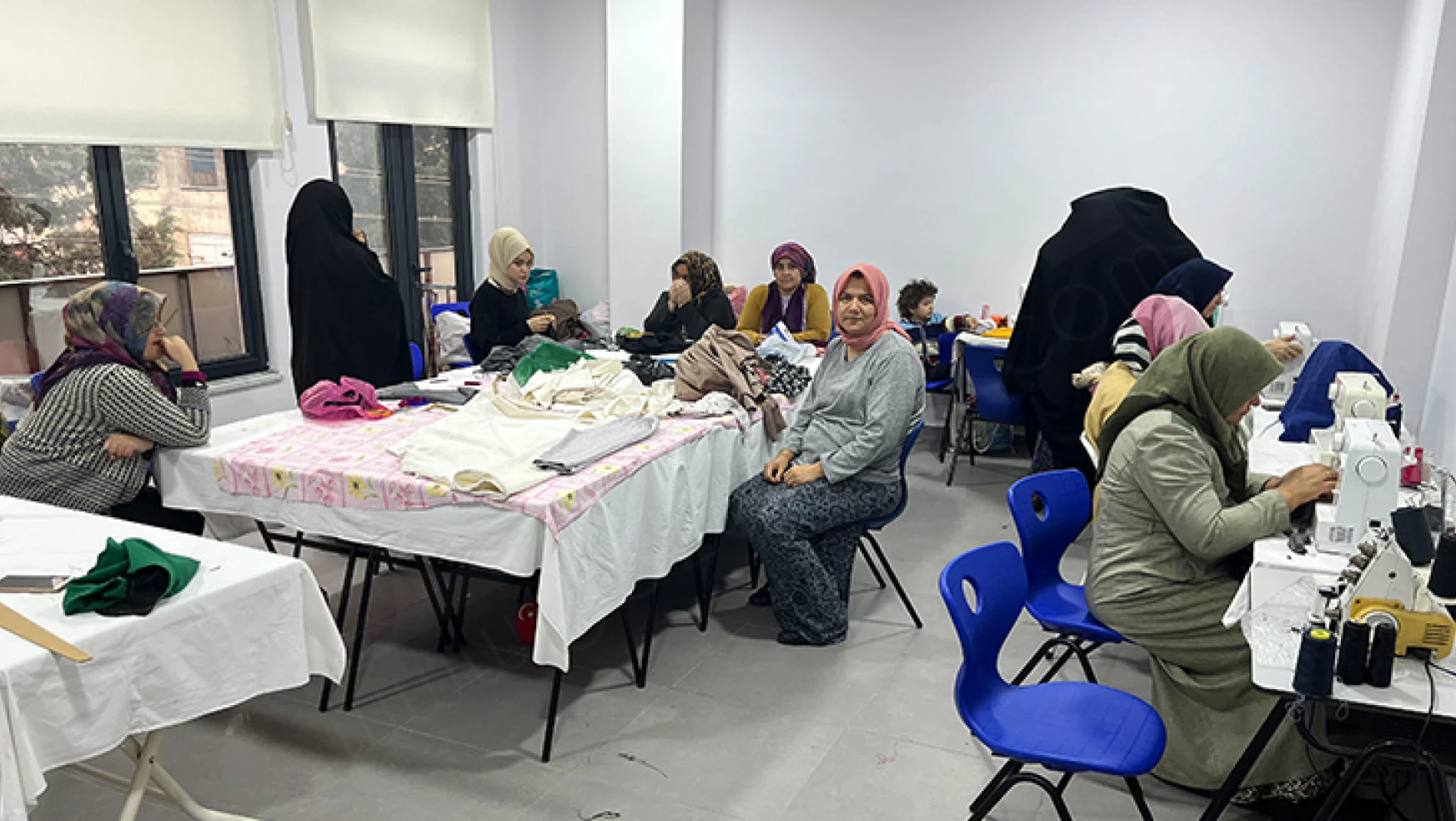 Üreten kadınlar, Onikişubat Belediyesi Bilgi ve Kültür Evleri'nde buluşuyor