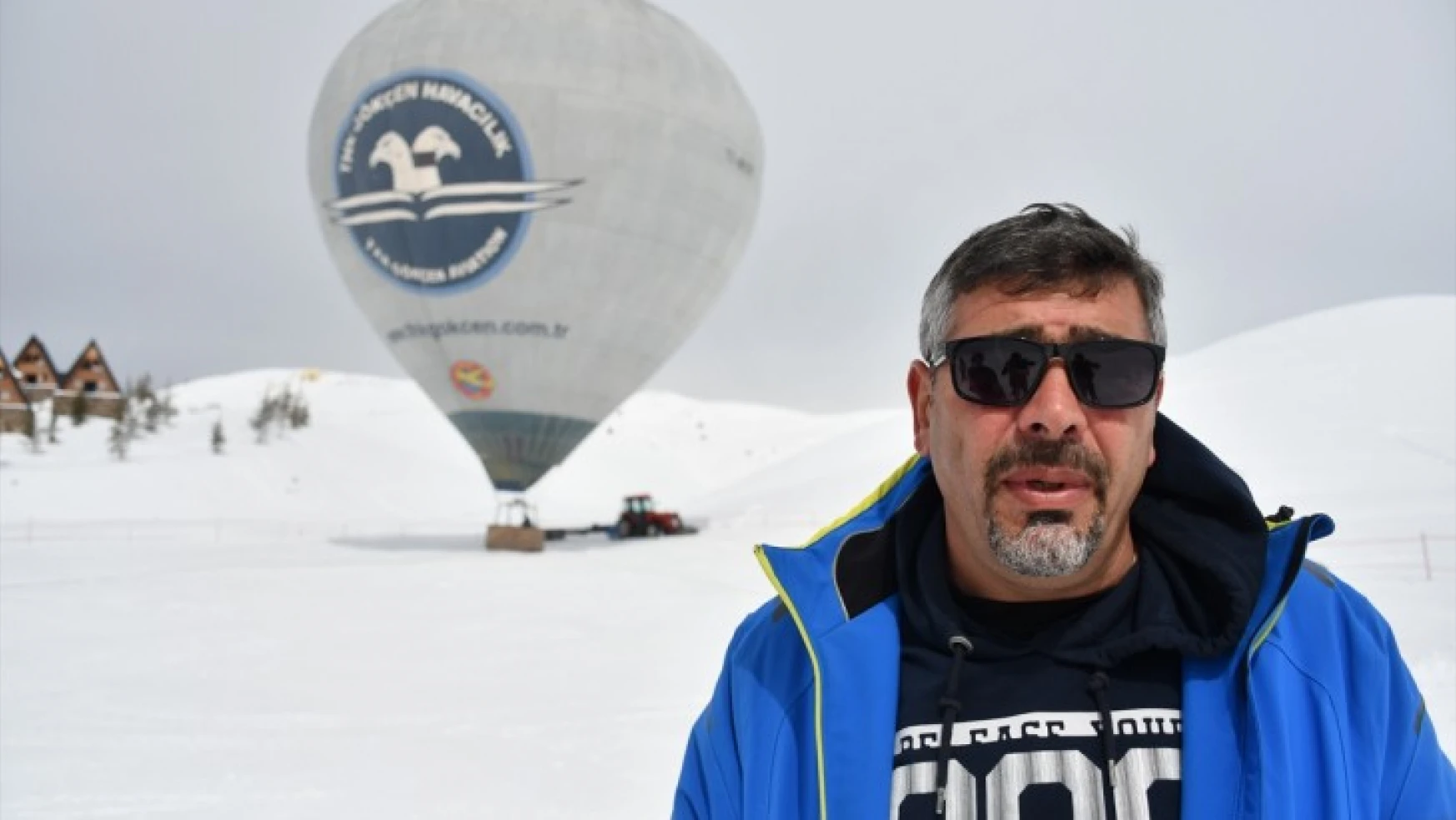 Yedikuyular Kayak Merkezi'nde sıcak hava balonu uçuşu yapıldı