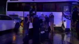 6 araç birbirine girdi! 12 yaralı