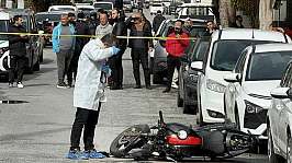 Hafif ticari araçla çarpışan motosikletin sürücüsü öldü