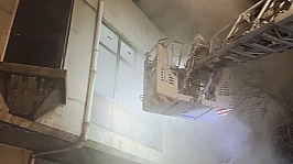 İş hanında çıkan yangında 11 kişi mahsur kaldı