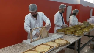 Dubai'ye 16,5 ton petek bal ihracatı