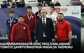 Kahramanmaraş'ın genç pehlivanlardan Türkiye Şampiyonası'nda madalya yağmuru