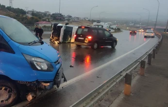 Kahramanmaraş'ta 9 araç zincirleme kazaya karıştı