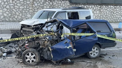 3 aracın karıştığı bu kazada 2 kişi hayatını kaybetti