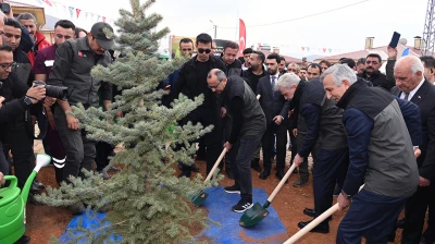 Kahramanmaraş'ta 90 bin fidan toprakla buluştu
