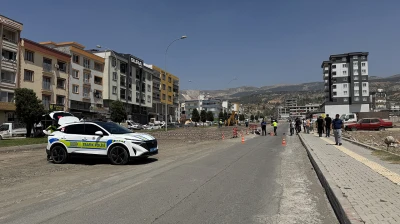 Kahramanmaraş'ta üzerinden iş makinesi geçen motosiklet sürücüsü öldü