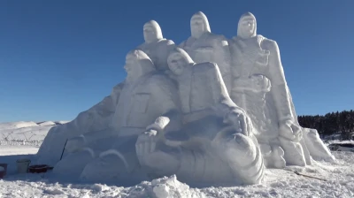 Sarıkamış şehitleri anısına yapılan kardan heykeller tamamlandı