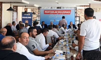 Elbistan'ın tüm mahalle muhtarları aynı masada toplandı