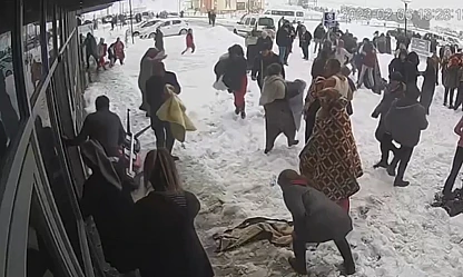 Elbistan merkezli 7,6 büyüklüğündeki deprem anı hastane kamerasında