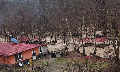 Kahramanmaraş'ta sağanak sonrası Fırnız çayı taştı