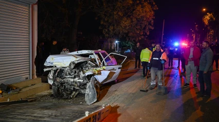 3 aracın birbirine girdiği kazada2 kişi yaşamını yitirdi