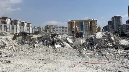 Depremde 115 kişinin öldüğü siteye ilişkin yargılama sürdü