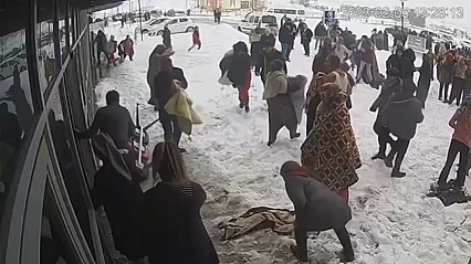 Elbistan merkezli 7,6 büyüklüğündeki deprem anı hastane kamerasında