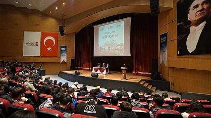 Hür Yaşadım, Hür Yaşarım konferansı gençleri millî mücadele ruhu ile buluşturdu