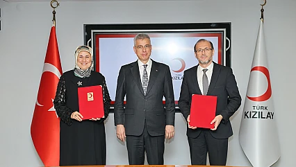 Sağlık Bakanlığı ile Türk Kızılay TÜRKÖK Konusunda Protokol İmzaladı