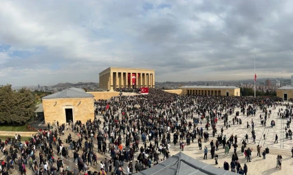 10 Kasım'da Anıtkabir'e ziyaretçi rekoru!