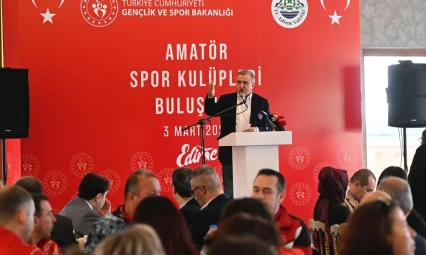 Bakan Bak, 'Türkiye, spor devrimi yaşıyor'