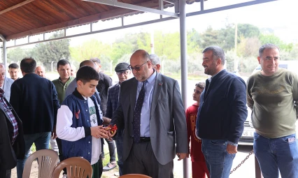 Başkan Akpınar, mahalle ziyaretleri yaparak vatandaşlarla hasbihal etti