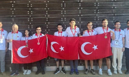 Bilim Olimpiyatlarında Türk öğrenciler, tarih yazdı