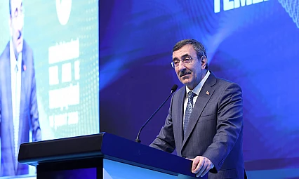 Cumhurbaşkanı Yardımcısı Yılmaz, 'Üniversite açık bir sistem olmalıdır'