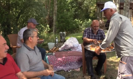 Memleket özlemlerini Gurbetçiler Pilav Festivali ile dindiriyorlar