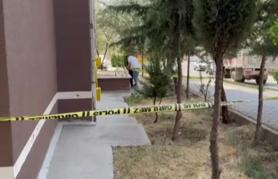 4. kattan düşen çocuk ağır yaralandı