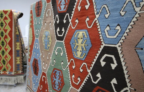 400 yıllık Barak Kilimi, kadın kooperatifiyle Avrupa'ya açılıyor